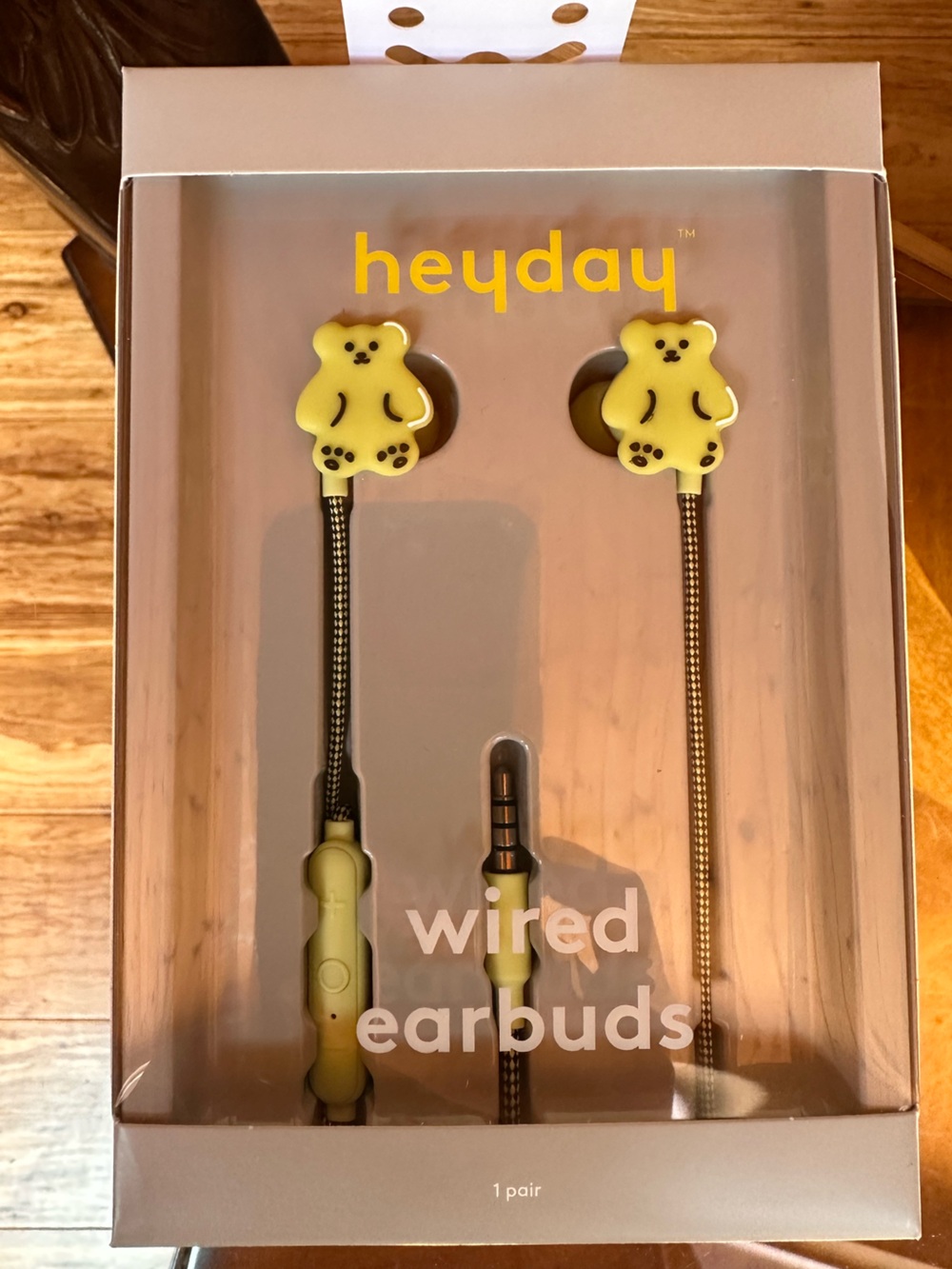 Target Wired Earbuds - heyday™ Gummy Bear: Built-In Microphone, 3.5mm Connection - Picture 4 of 7